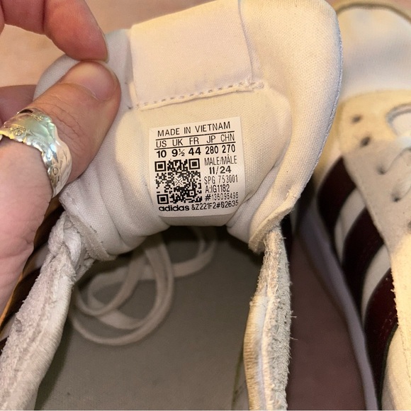 Adidas Run 70s 2.0 retro throwback running shoes white/cream w black accents 10 - Picture 6 of 10